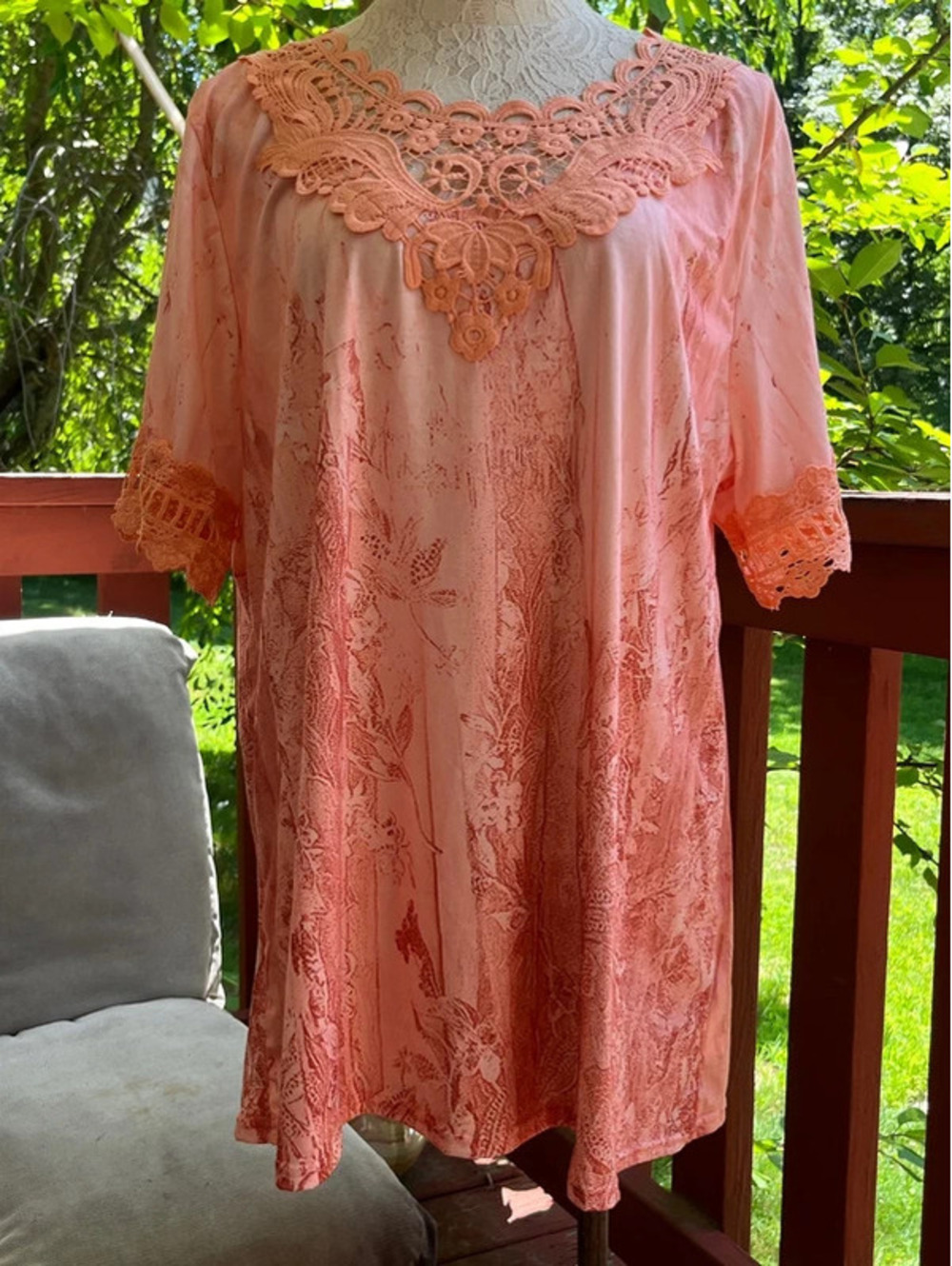 Women’s 2xl coral floral top t shirt